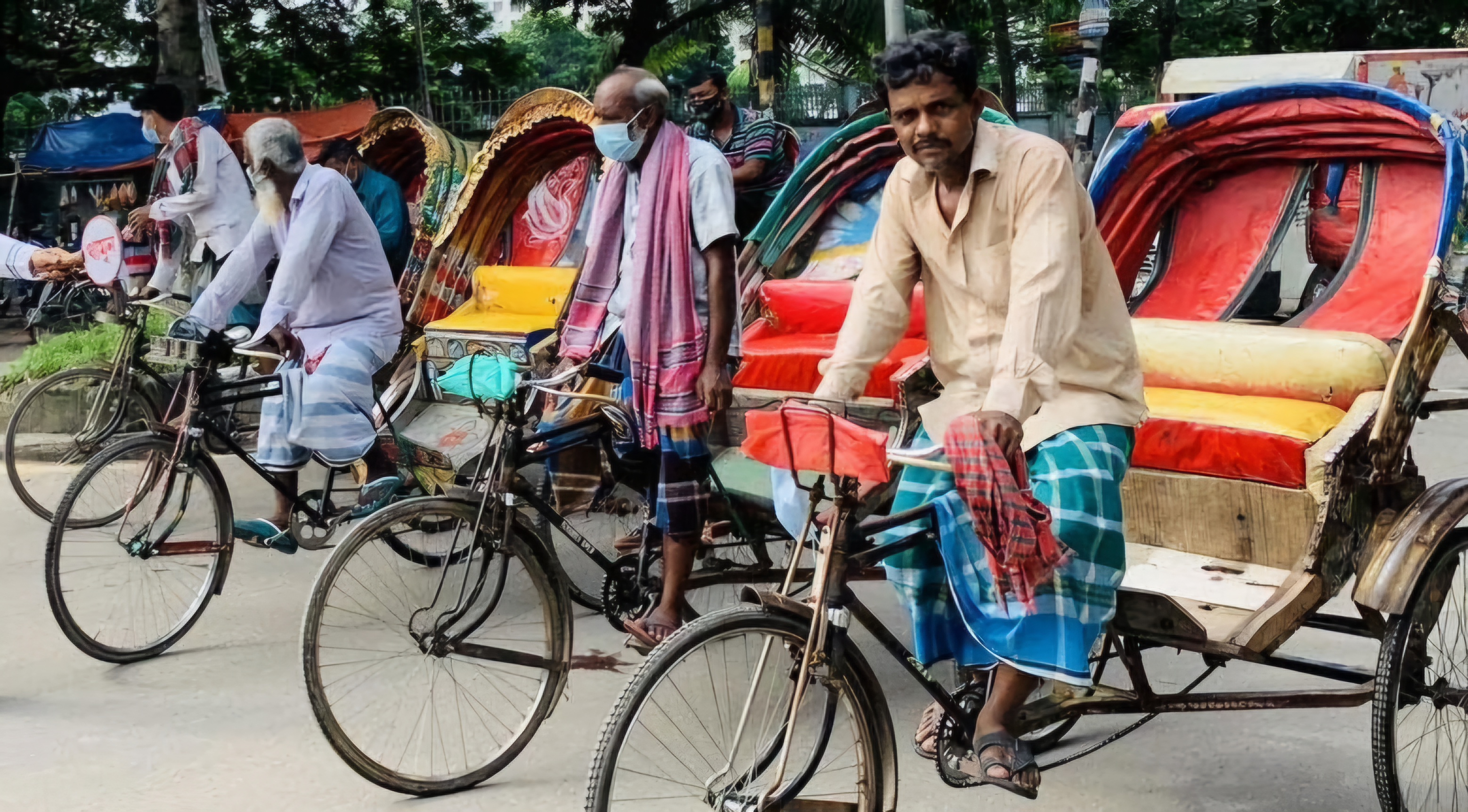 বাকৃবিতে রিকশা-অটোর ভাড়ায় ভোগান্তি, নির্ধারিত তালিকা চান শিক্ষার্থীরা