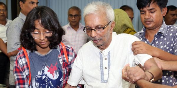 ড. কাজী এম বদরুদ্দোজা কাজী পেয়ারার জনক নন 