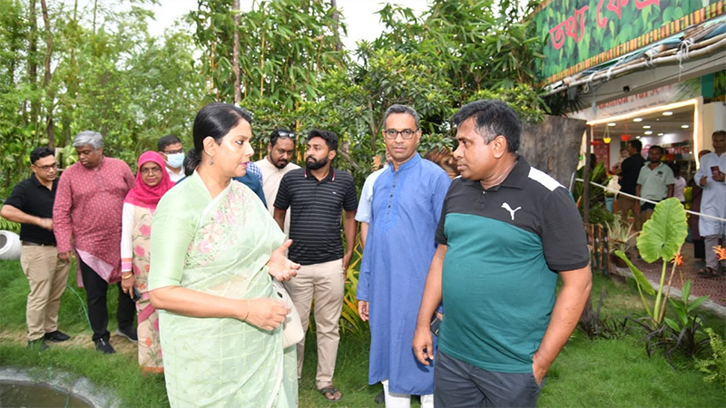 প্রকৃতির ভারসাম্য রক্ষায় বেশি করে গাছ লাগানোর আহ্বান রিজওয়ানা হাসানের