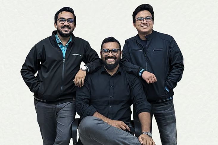 গ্যারেজ থেকে কৃষকের খেতে অঙ্কুর