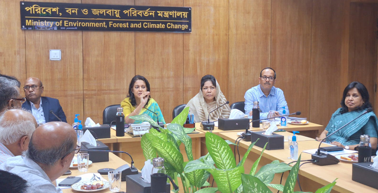 অবৈধ পলিথিন শপিং ব্যাগের বিরুদ্ধে দেশব্যাপী অভিযান পরিচালনা করা হবে