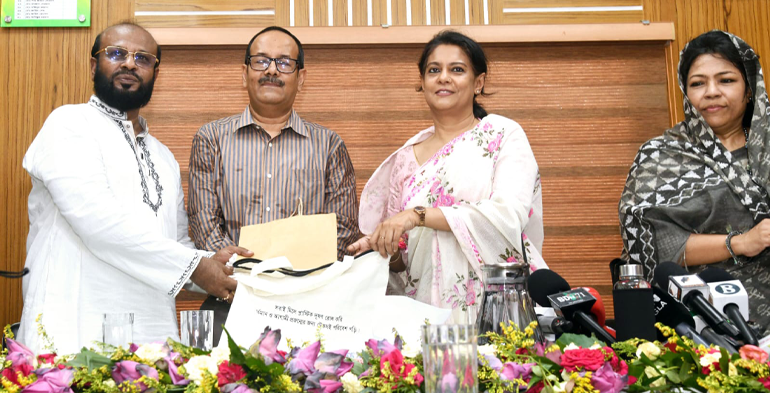 ১ নভেম্বর থেকে কাঁচাবাজারে পলিথিন ব্যাগ নিষিদ্ধ