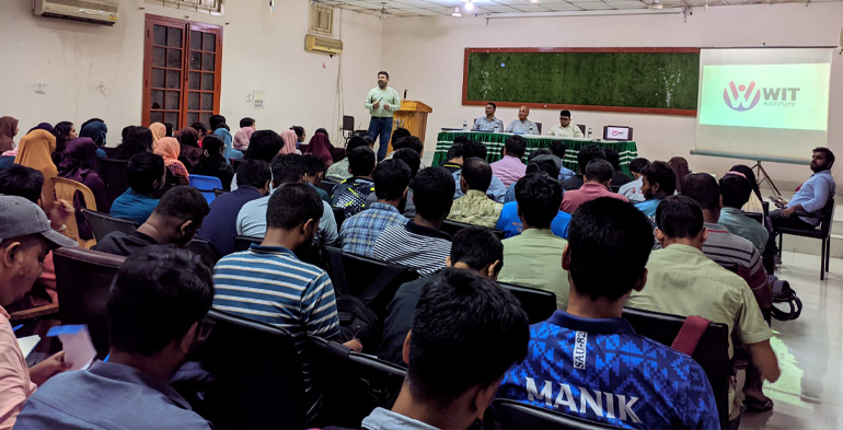 শেকৃবি কম্পিউটার ক্লাবের আয়োজনে ডিজিটাল মার্কেটিং বিষয়ক কর্মশালা অনুষ্ঠিত