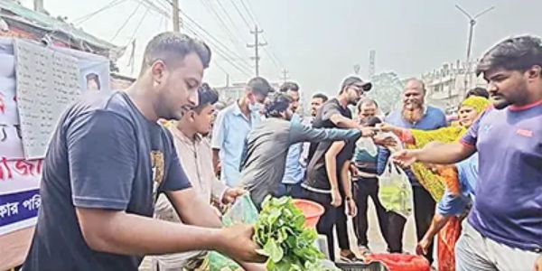 বেনাপোলে 'স্বস্তির হাট' উদ্বোধন করলেন ভিপি নূর
