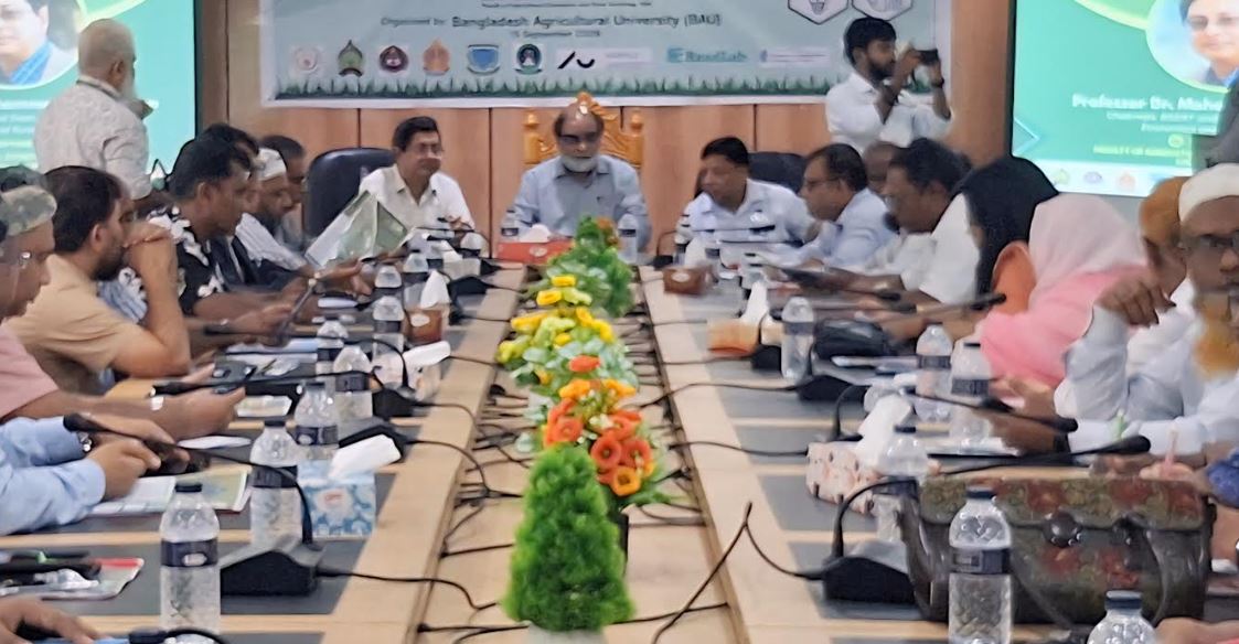 গবেষণার ধারাকে সমৃদ্ধ করতে প্রযুক্তির যথাযথ ব্যবহার গুরুত্বপূর্ণ : বাকৃবি উপাচার্য